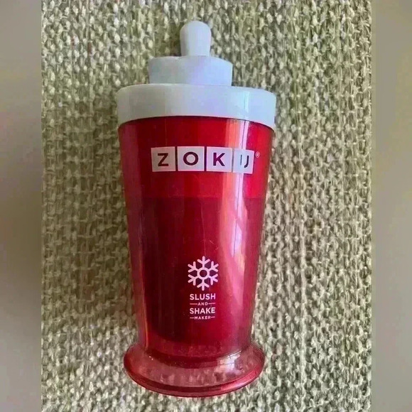 Zoku slush and shake maker, Williams Sonoma, Amazon, slushy, milkshake maker - Picture 1 of 3